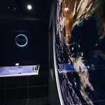 Galaxy La Tete Dans Les Etoiles *