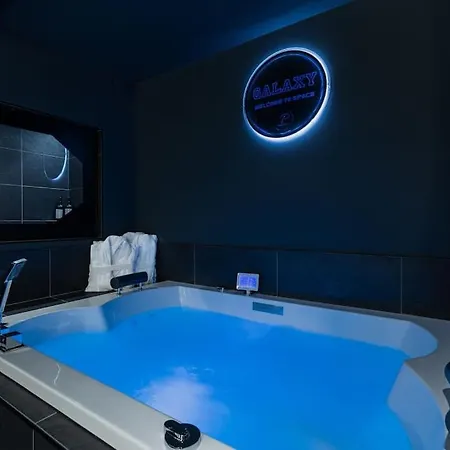 Galaxy La Tête Dans Les étoiles Riom